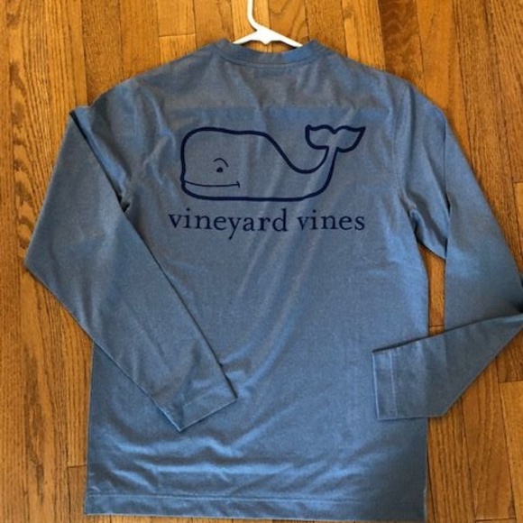 Vineyard Vines Tops - Vineyard Vines long sleeve T-shirt